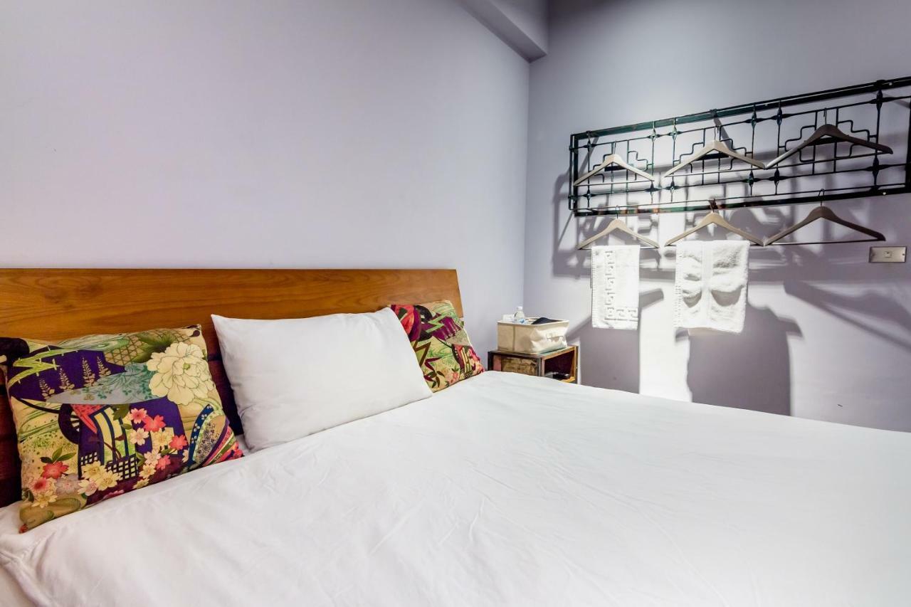Fun Simon Apartment Tainan Luaran gambar
