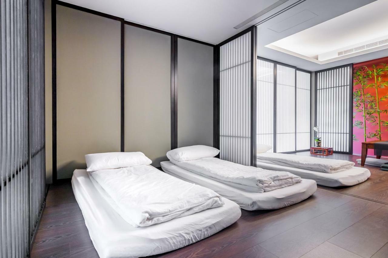 Fun Simon Apartment Tainan Luaran gambar