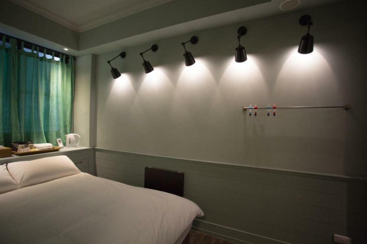 Fun Simon Apartment Tainan Luaran gambar